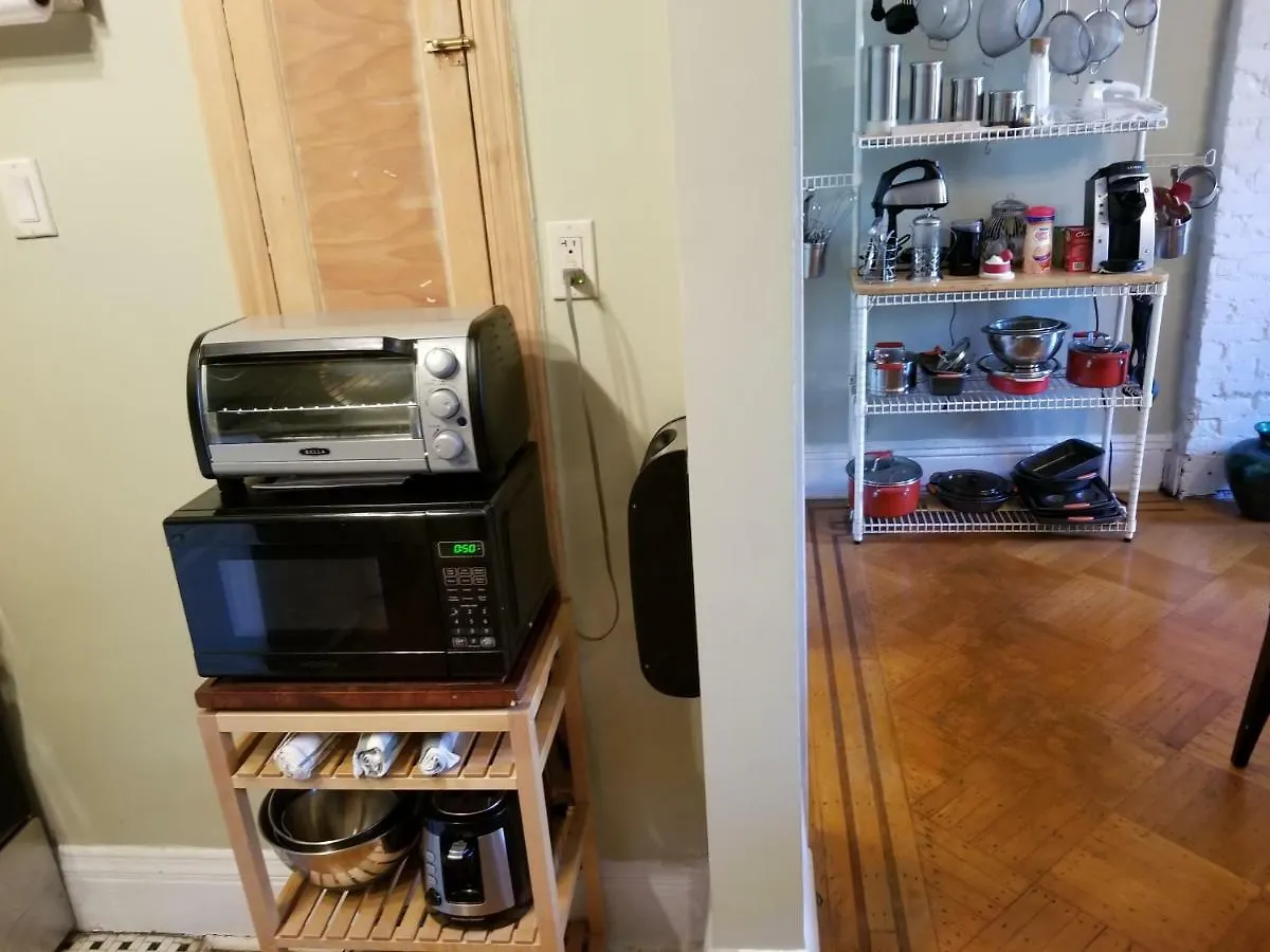 Cozy Fully Furnished Apartment Near Prospect Park & Public Transport New York