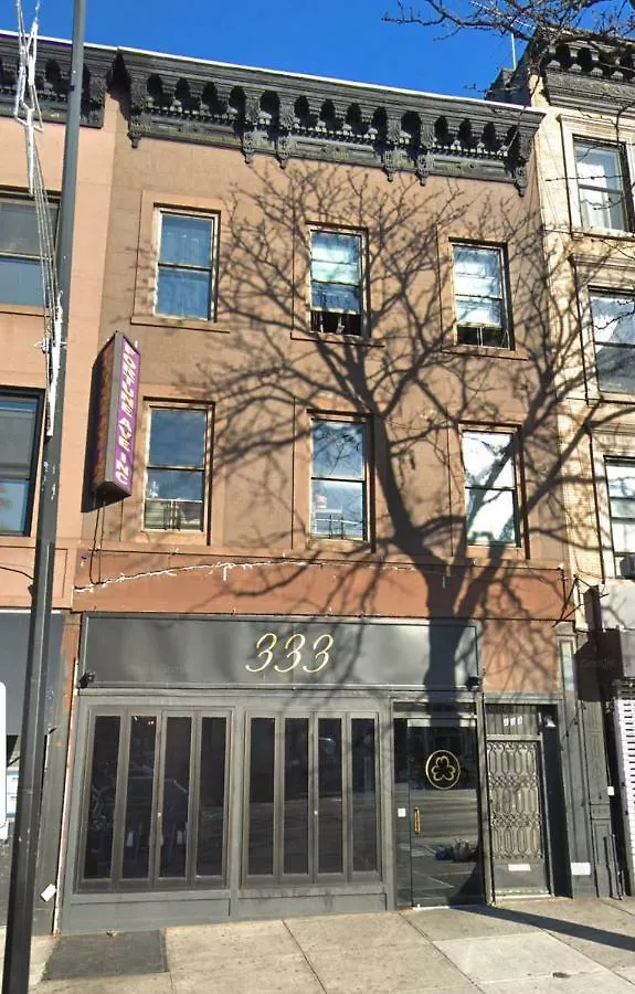 Cozy Fully Furnished Apartment Near Prospect Park & Public Transport contacts